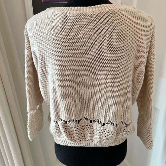 ELLA MOSS 3/4LENGTH BELL SLEEVE SWEATER SZ-S IVORY COLOR GREAT CONDITION 😍 - Picture 2 of 6